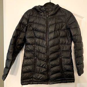 The North Face Women’s Black Thin Puffer Coat Jacket - Size Small